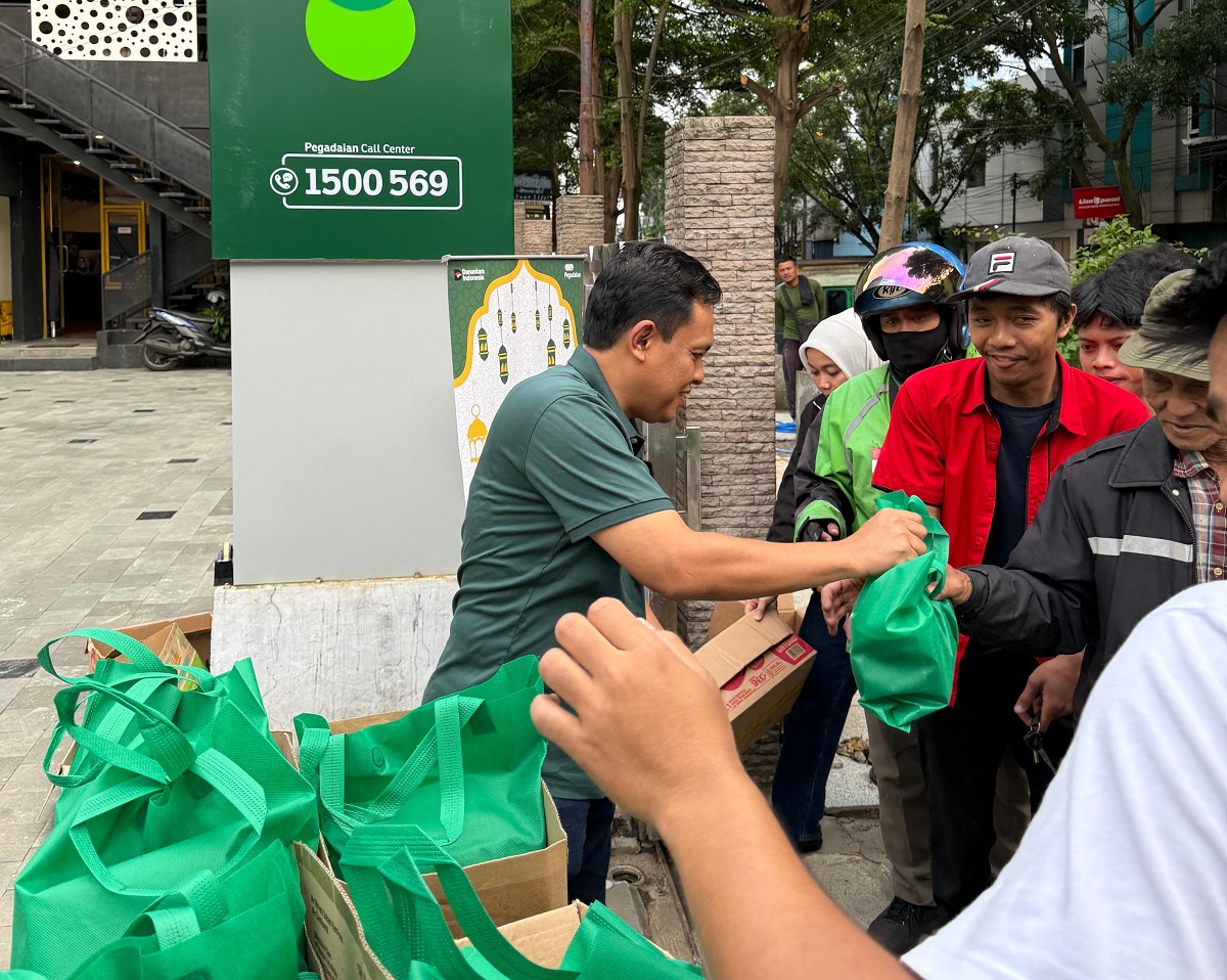PT Pegadaian Kanwil X Jawa Barat Tebar 1.200 Paket Takjil, Hadirkan Semangat Berbagi di Bulan Ramadhan